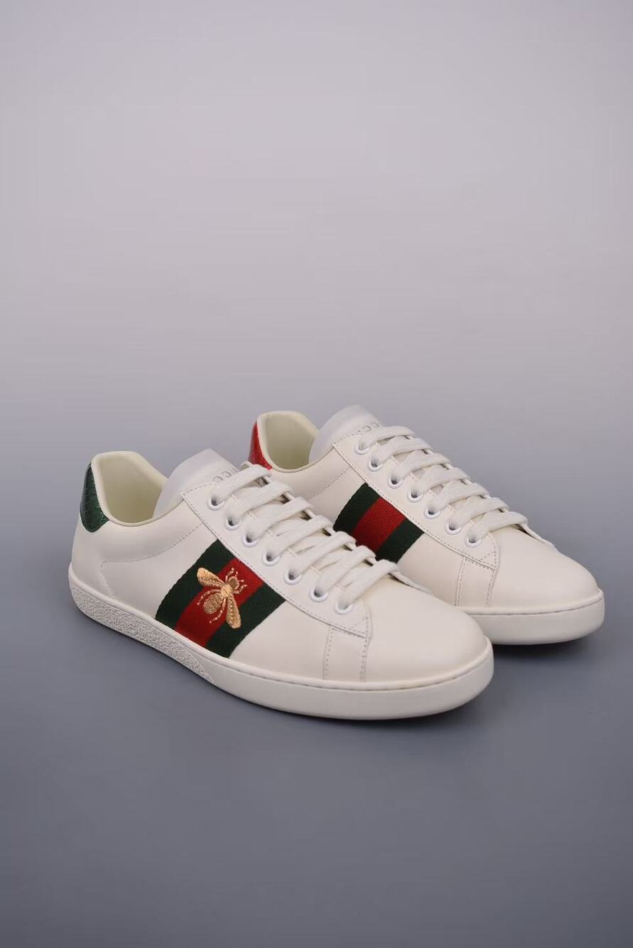 💝 Gucci Women's Classic Bee Sneakers